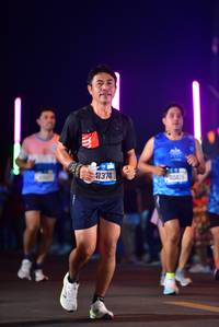 BIB: 41374, 20426
                            <button type="button" onclick="openModal(20790006)" class="btn btn-primary btn-sm float-right btn-popup" data-toggle="modal" data-target=".modal-high-quality">
                        <i class="fas fa-shopping-cart"></i> Add to Cart
                    </button>
                                            <button type="button" onclick="isThisMe(20790006, true)" class="btn btn-success btn-sm float-right btn-popup btn-isme hidden" data-toggle="tooltip" data-placement="bottom" title="นี่คือรูปของคุณใช่ไหม คลิกที่นี่เพื่อเอาเข้าอัลบั้ม">
                        <i class="fas fa-plus"></i> Add to album
                    </button>
                    <button type="button" onclick="isThisMe(20790006, false)" class="btn btn-warning btn-sm float-right btn-popup btn-isnotme hidden">
                        <i class="fas fa-ban"></i> Remove from album
                    </button>